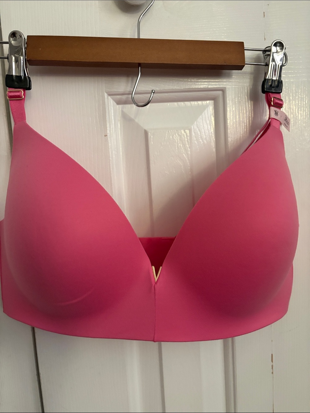 Victoria's Secret Hot Pink Smooth T-Shirt Bra